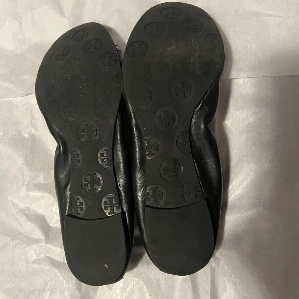 Tory Burch Abbey Elastic Back Ballet Flat Silver/pewter metallic toe black sz 8M